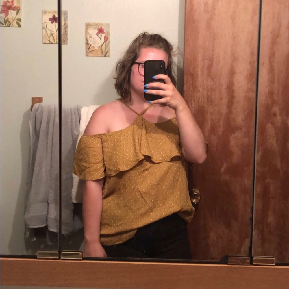 Off the shoulder ruffle blouse